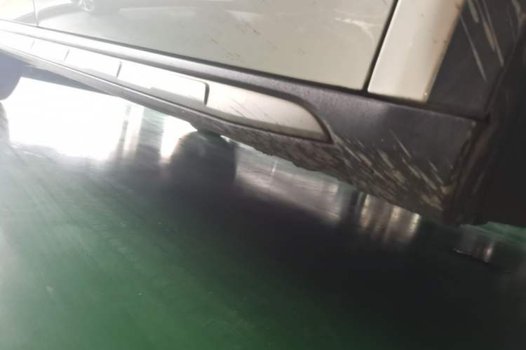 Used Mercedes-Benz GLA 2016 GLA 200 Sport Edition Right Side Sill