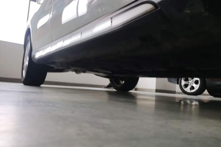 Used Mercedes-Benz GLA 2016 GLA 200 Sport Edition Right Side Sill