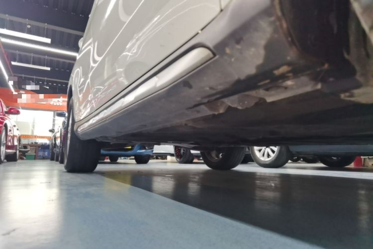 Used Mercedes-Benz GLA 2016 GLA 200 Sport Edition Right Side Sill