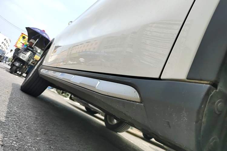 Used Mercedes-Benz GLA 2016 GLA 200 Sport Edition Right Side Sill
