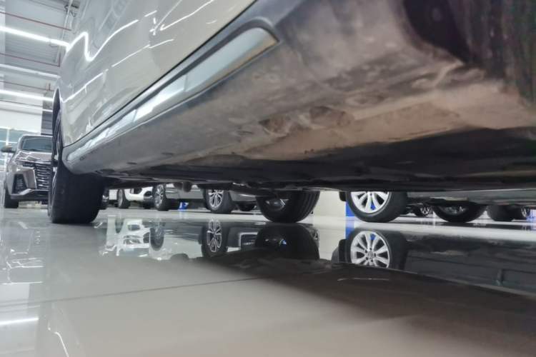 Used Mercedes-Benz GLA 2016 GLA 220 4MATIC Fashion Edition Right Side Sill