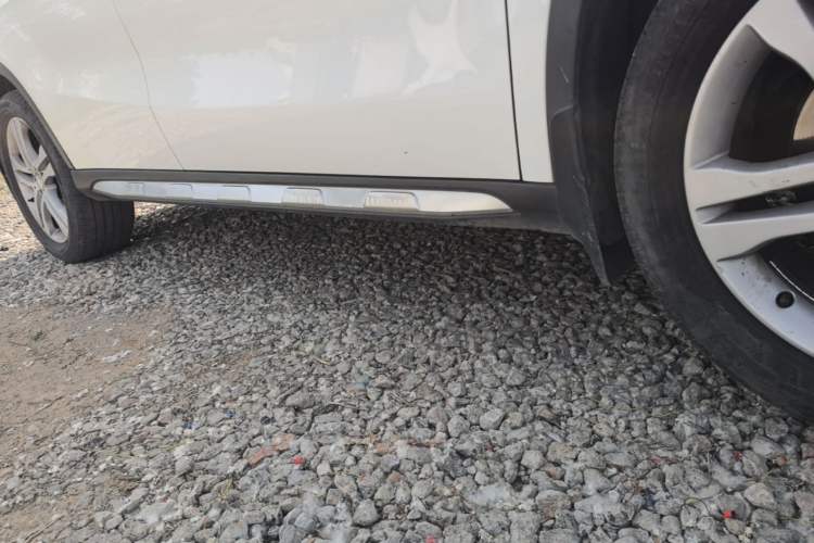Used Mercedes-Benz GLA 2016 GLA 200 Sport Edition Right Side Sill