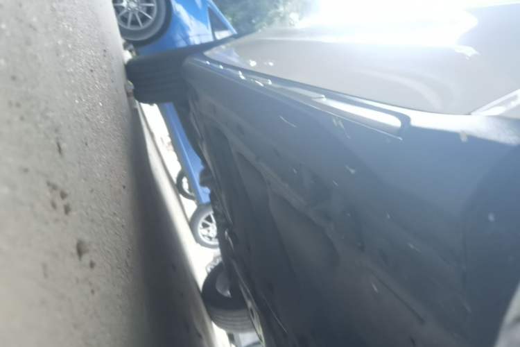 Used Mercedes-Benz GLA 2016 GLA 220 4MATIC Fashion Edition Right Side Sill