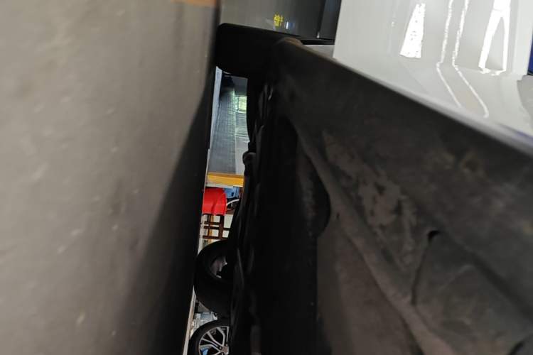 Used Mercedes-Benz GLA 2016 GLA 200 Fashion Model Right Side Sill