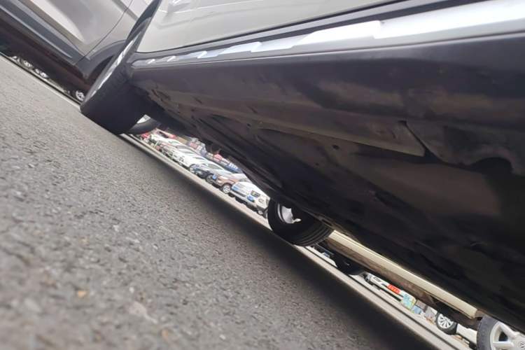 Used Mercedes-Benz GLA 2016 GLA 200 Sport Edition Right Side Sill