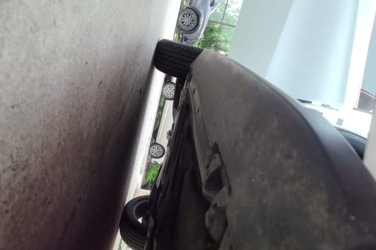 Used Mercedes-Benz GLA 2016 GLA 200 Fashion Model Right Side Sill