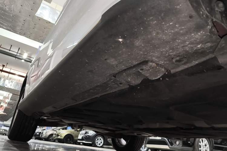 Used Mercedes-Benz GLA 2016 GLA 200 Sport Edition Right Side Sill