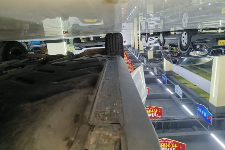 Used Mercedes-Benz GLA 2016 GLA 220 4MATIC Fashion Edition Right Side Sill