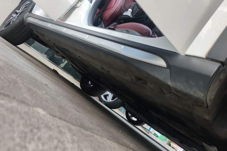 Used Mercedes-Benz GLA 2016 GLA 200 Fashion Model Right Side Sill