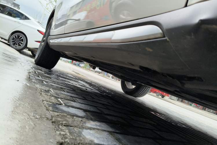 Used Mercedes-Benz GLA 2016 GLA 220 4MATIC Fashion Edition Right Side Sill