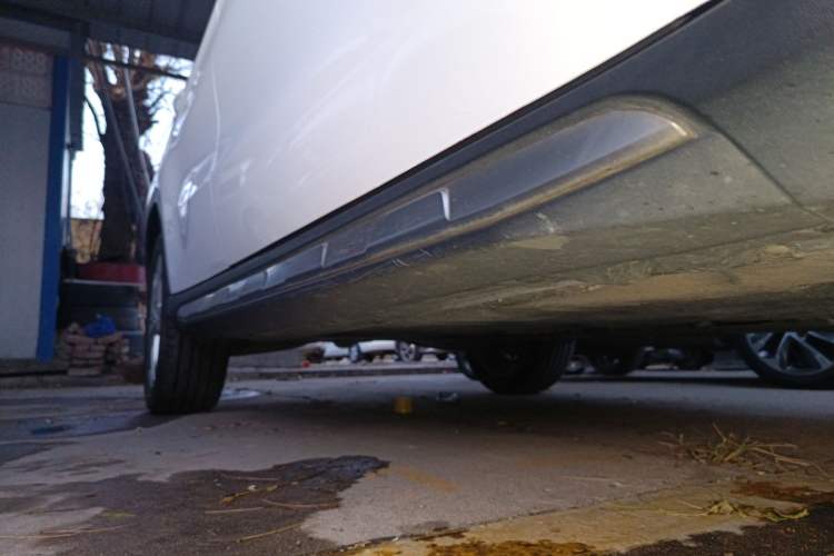 Used Mercedes-Benz GLA 2016 GLA 200 Sport Edition Right Side Sill