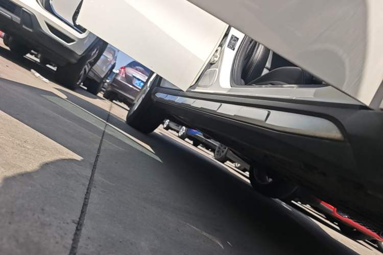 Used Mercedes-Benz GLA 2016 GLA 200 Sport Edition Right Side Sill