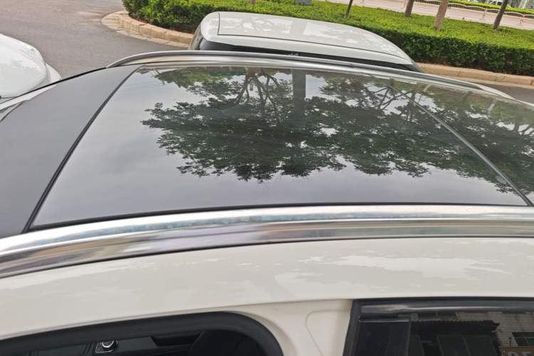 Used Mercedes-Benz GLA 2016 GLA 200 Fashion Model Roof