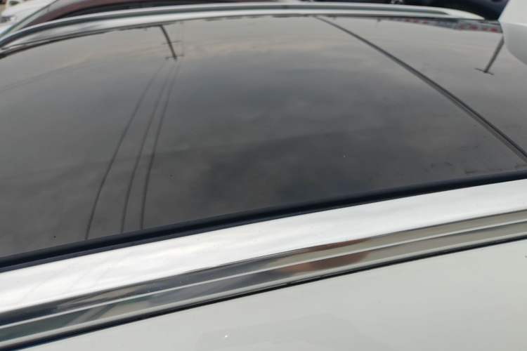 Used Mercedes-Benz GLA 2016 GLA 200 Fashion Model Roof
