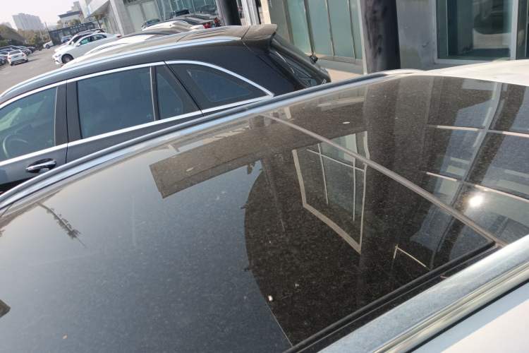 Used Mercedes-Benz GLA 2016 GLA 220 4MATIC Luxury Model Roof