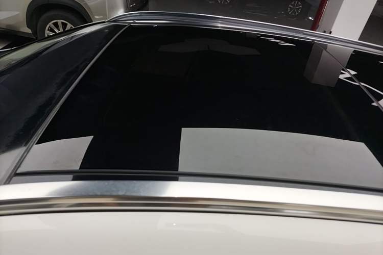 Used Mercedes-Benz GLA 2016 GLA 200 Fashion Model Roof