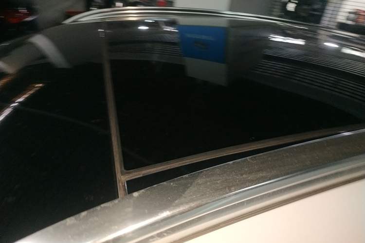 Used Mercedes-Benz GLA 2016 GLA 200 Fashion Model Roof