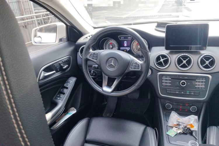 Used Mercedes-Benz GLA 2016 GLA 200 Sport Edition Steering Wheel