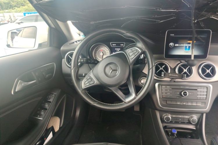 Used Mercedes-Benz GLA 2016 GLA 200 Fashion Model Steering Wheel