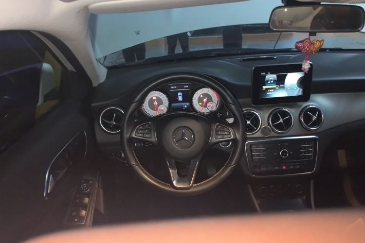 Used Mercedes-Benz GLA 2016 GLA 200 Sport Edition Steering Wheel