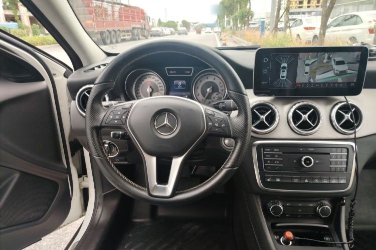 Used Mercedes-Benz GLA 2016 GLA 220 4MATIC Fashion Edition Steering Wheel