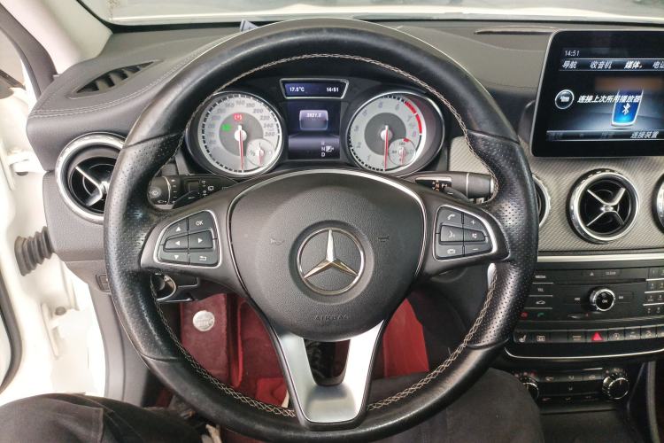 Used Mercedes-Benz GLA 2016 GLA 220 4MATIC Fashion Edition Steering Wheel