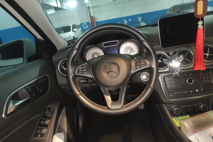 Used Mercedes-Benz GLA 2016 GLA 200 Fashion Model Steering Wheel