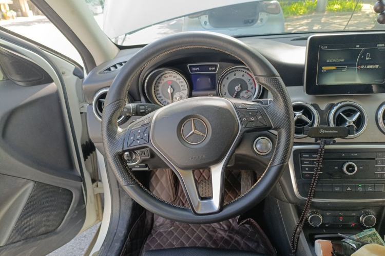 Used Mercedes-Benz GLA 2016 GLA 200 Sport Edition Steering Wheel