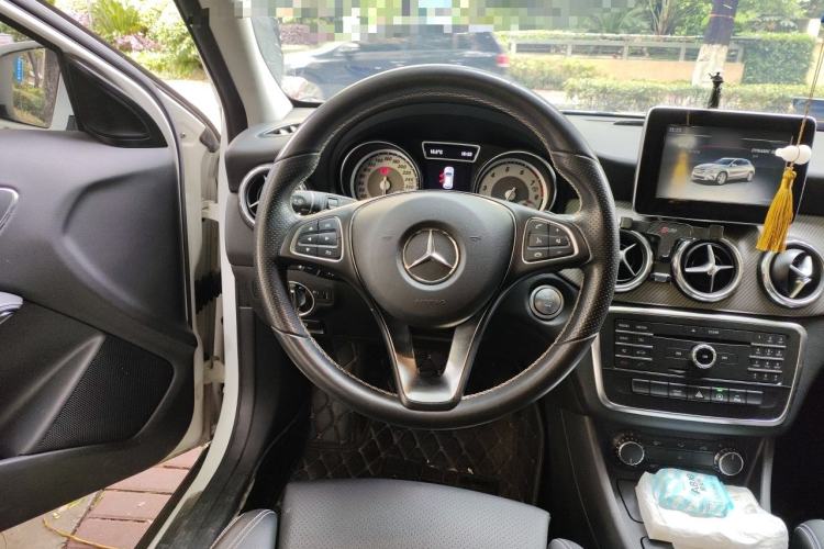 Used Mercedes-Benz GLA 2016 GLA 200 Sport Edition Steering Wheel