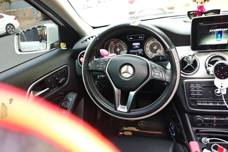Used Mercedes-Benz GLA 2016 GLA 200 Fashion Model Steering Wheel