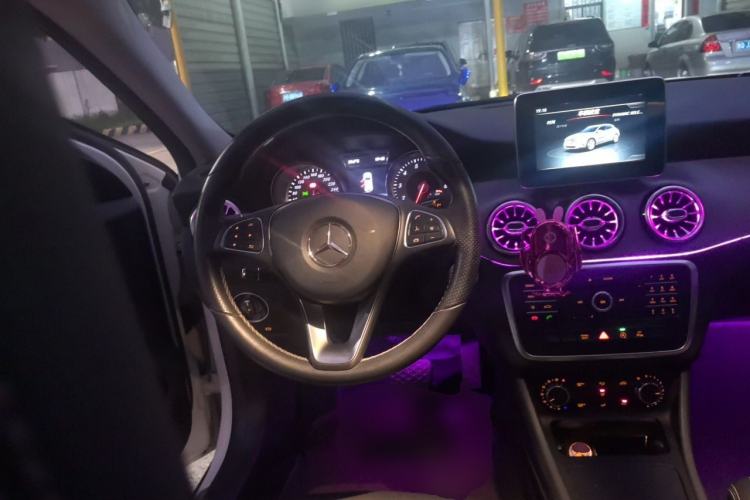Used Mercedes-Benz GLA 2016 GLA 200 Sport Edition Steering Wheel