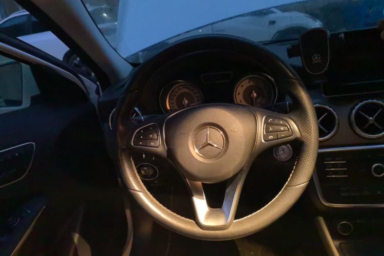 Used Mercedes-Benz GLA 2016 GLA 200 Sport Edition Steering Wheel