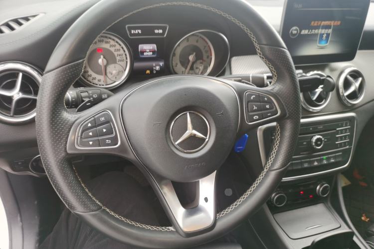 Used Mercedes-Benz GLA 2016 GLA 200 Fashion Model Steering Wheel