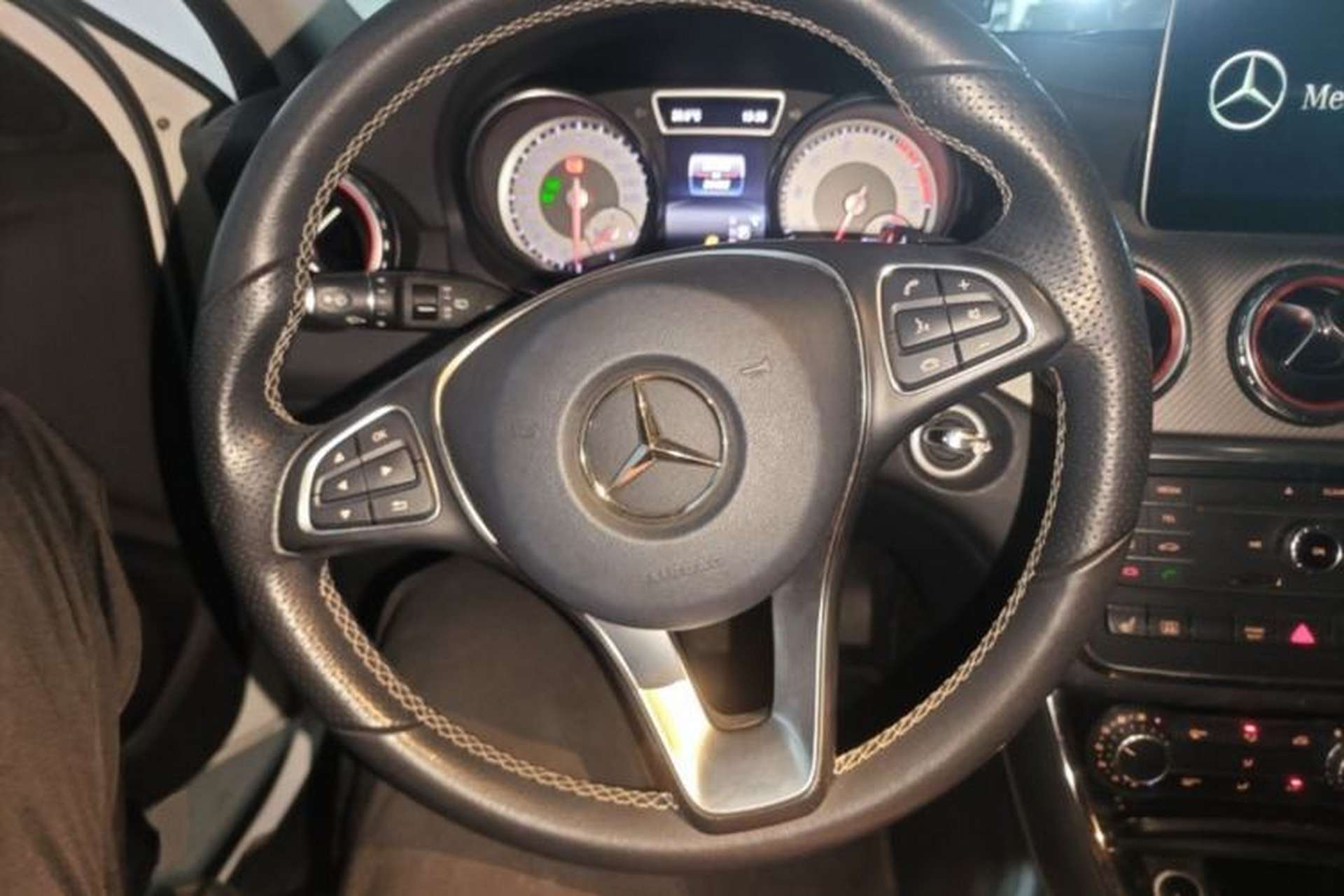 Used Mercedes-Benz GLA 2016 GLA 220 4MATIC Fashion Edition Steering Wheel