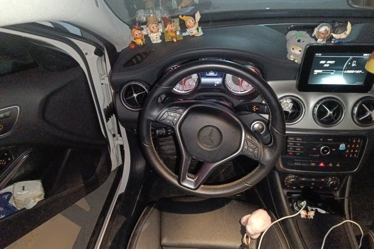 Used Mercedes-Benz GLA 2016 GLA 200 Fashion Model Steering Wheel