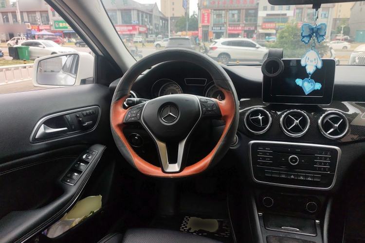 Used Mercedes-Benz GLA 2016 GLA 200 Fashion Model Steering Wheel