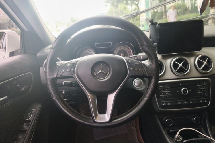 Used Mercedes-Benz GLA 2016 GLA 220 4MATIC Fashion Edition Steering Wheel