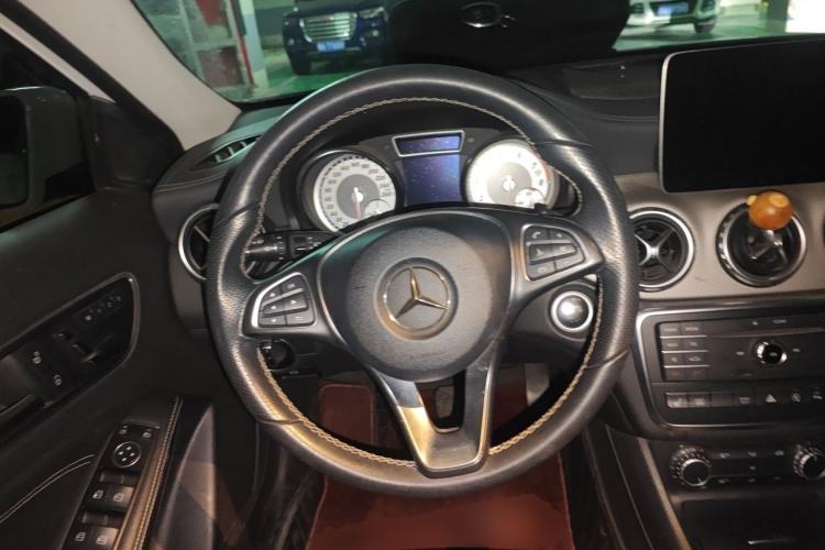 Used Mercedes-Benz GLA 2016 GLA 220 4MATIC Fashion Edition Steering Wheel