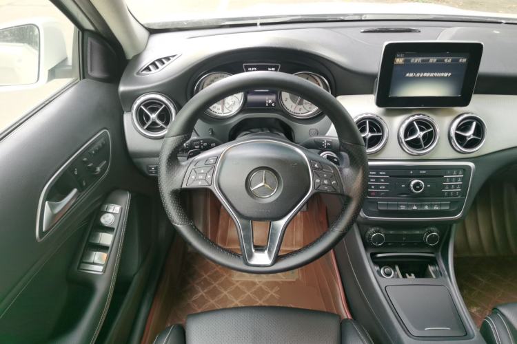 Used Mercedes-Benz GLA 2016 GLA 200 Sport Edition Steering Wheel