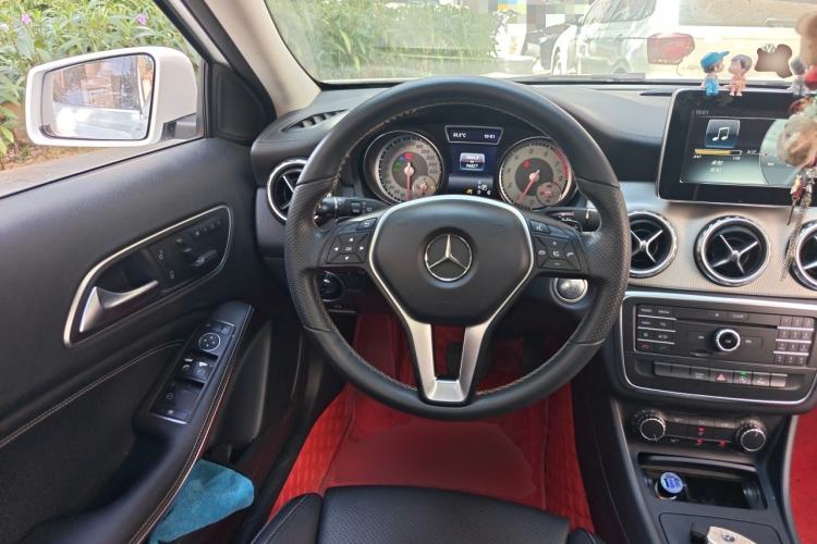Used Mercedes-Benz GLA 2016 GLA 200 Fashion Model Steering Wheel