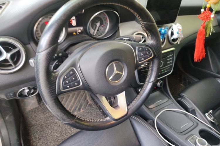 Used Mercedes-Benz GLA 2016 GLA 200 Fashion Model Steering Wheel