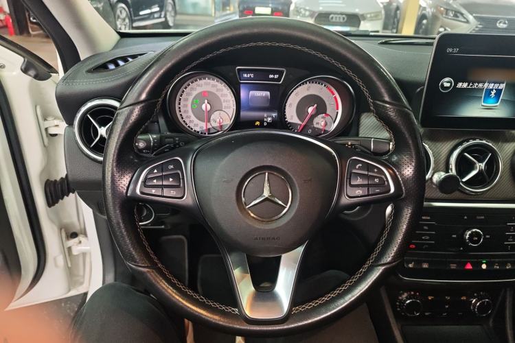 Used Mercedes-Benz GLA 2016 GLA 220 4MATIC Fashion Edition Steering Wheel