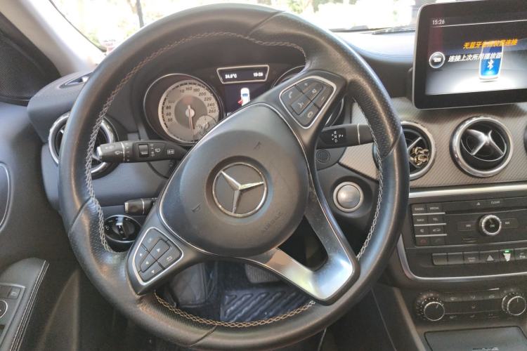 Used Mercedes-Benz GLA 2016 GLA 200 Fashion Model Steering Wheel