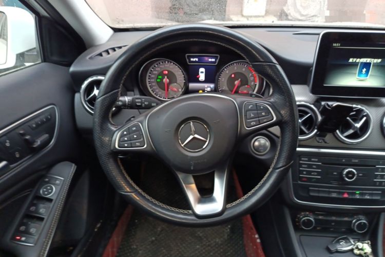 Used Mercedes-Benz GLA 2016 GLA 200 Sport Edition Steering Wheel