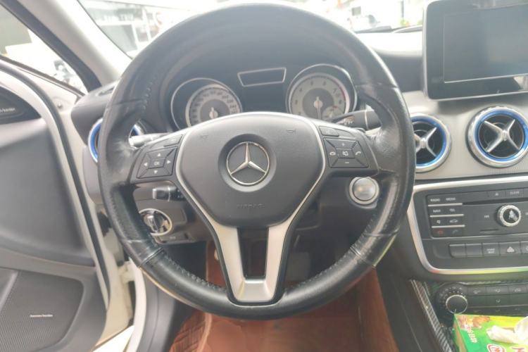 Used Mercedes-Benz GLA 2016 GLA 200 Fashion Model Steering Wheel