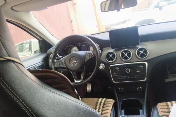 Used Mercedes-Benz GLA 2016 GLA 200 Fashion Model Steering Wheel