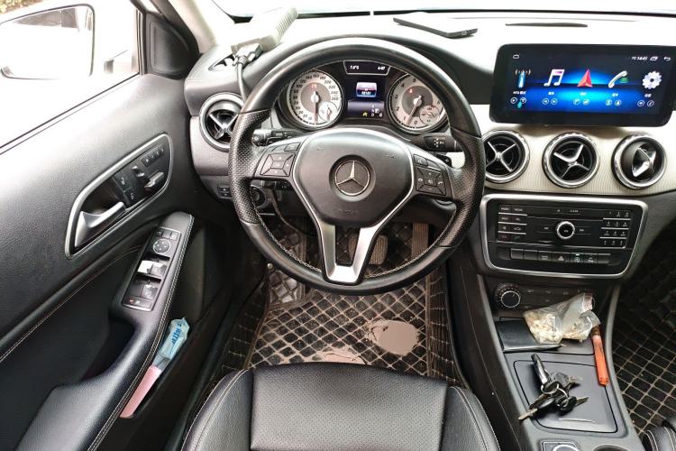 Used Mercedes-Benz GLA 2016 GLA 200 Fashion Model Steering Wheel