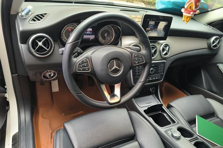 Used Mercedes-Benz GLA 2016 GLA 200 Sport Edition Steering Wheel