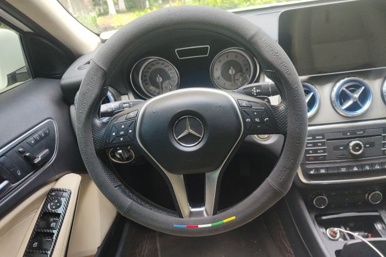 Used Mercedes-Benz GLA 2016 GLA 220 4MATIC Fashion Edition Steering Wheel