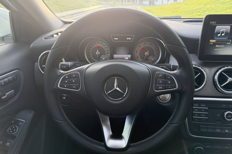 Used Mercedes-Benz GLA 2016 GLA 200 Fashion Model Steering Wheel